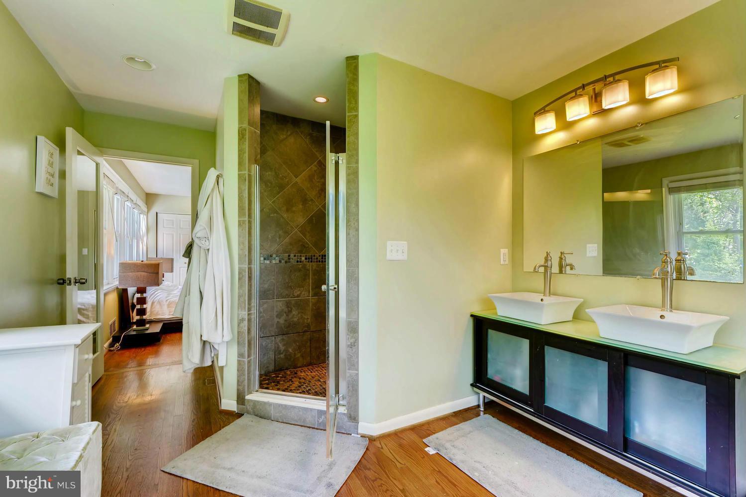 13404 Manor Road Baldwin, MD 21013 - Photo 15 of 28 Bath (Master)