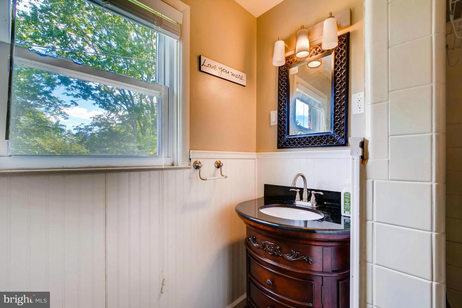 13404 Manor Road Baldwin, MD 21013 - Photo 18 of 28 Bath