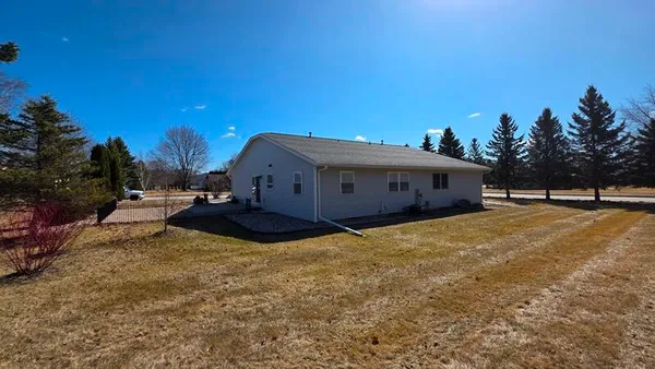 $259,900 | 121 South 6th Street, Cedar Grove, WI 53013