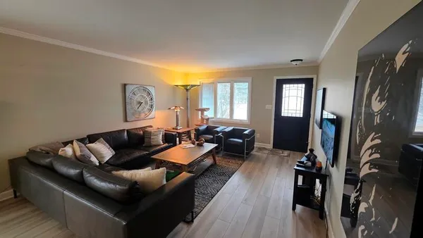 $259,900 | 121 South 6th Street, Cedar Grove, WI 53013