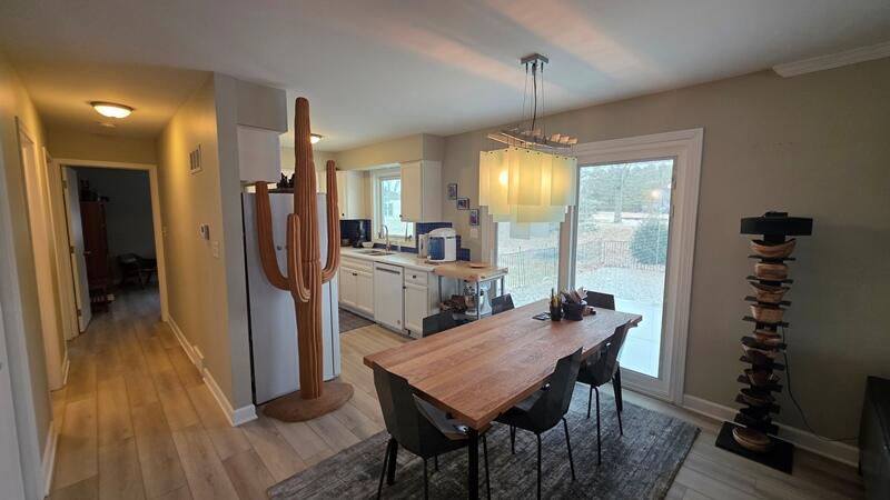 121 South 6th Street Cedar Grove, WI 53013 - Photo 4 of 27 Dining Area