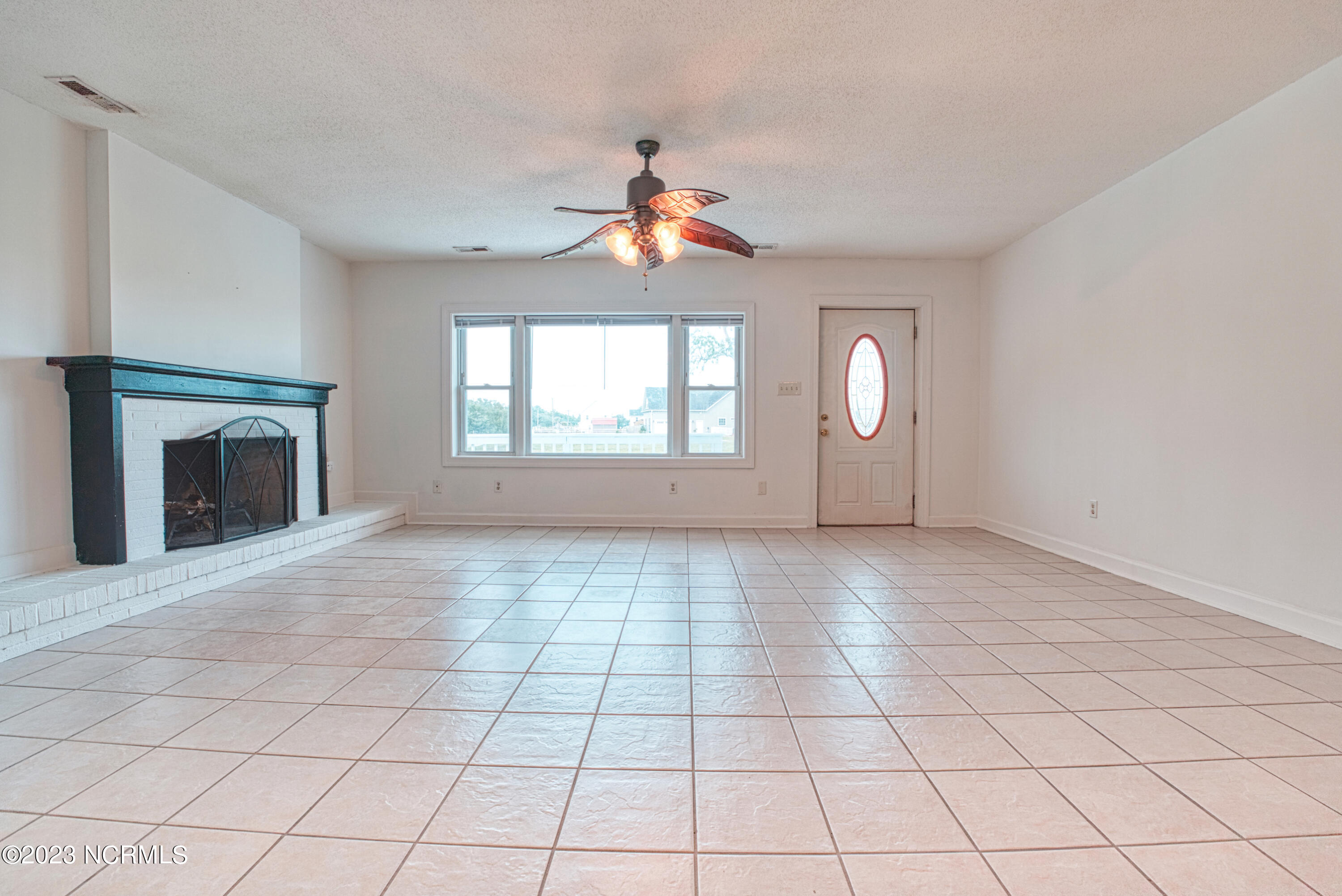 126 Shell Rock Circle Hubert, NC 28539 - Photo 28 of 41 126 Shell Rock Cir_RED01086_ - Realistic