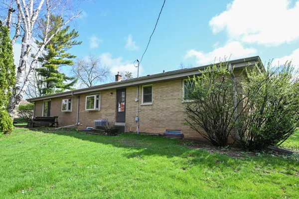 $399,900 | 4745 Shasta Drive, Brookfield, WI 53045