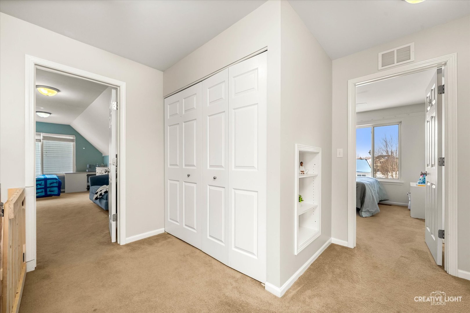 2455 Montclair Lane Montgomery, IL 60538 - Photo 17 of 22 a view of a livingroom with a livingroom and a bedroom