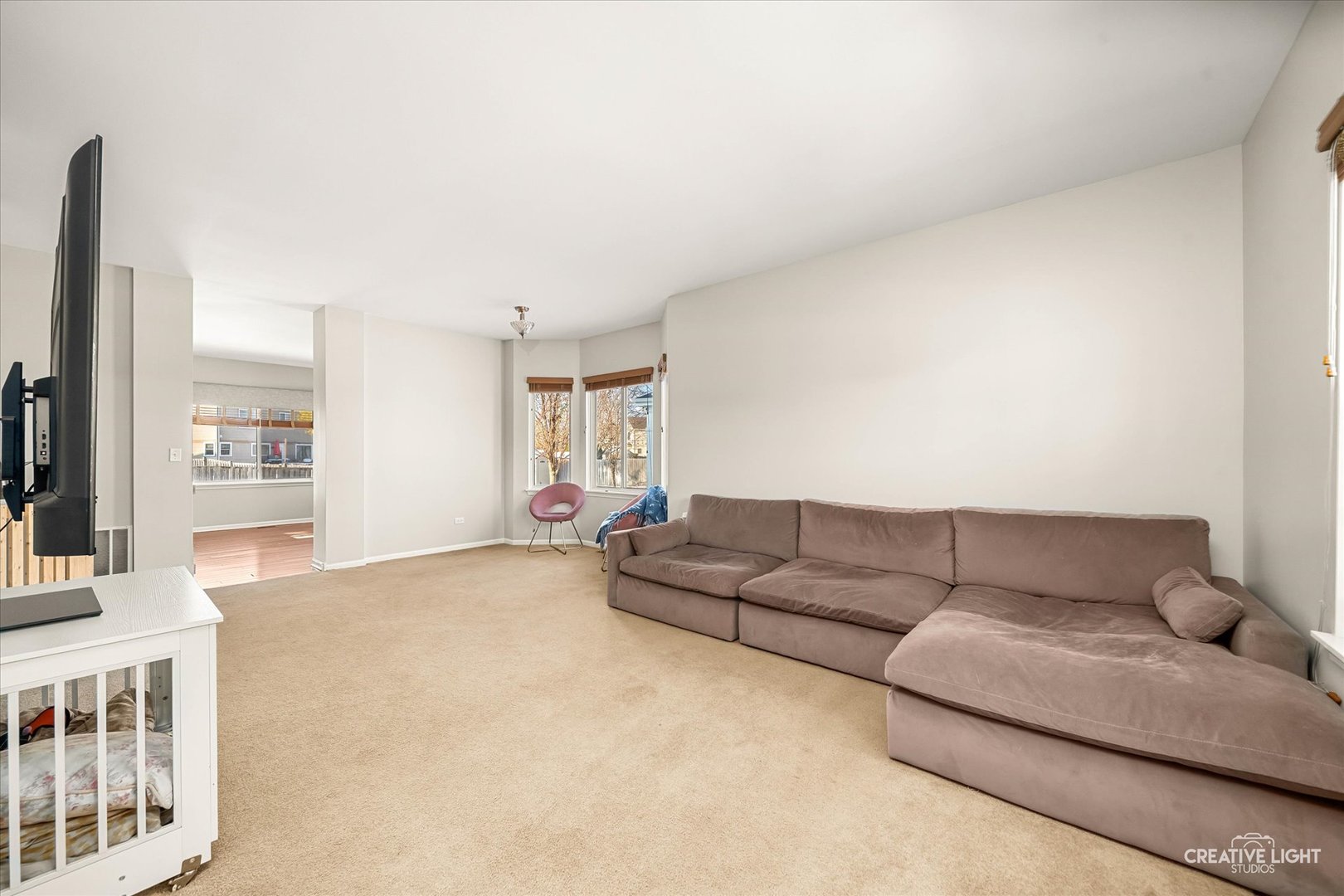 2455 Montclair Lane Montgomery, IL 60538 - Photo 8 of 22 a living room with furniture and a couch