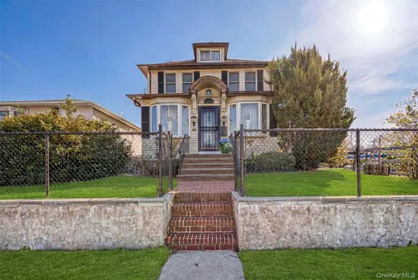 $995,000 | 50 New Hyde Park Road, New Hyde Park, NY 11040