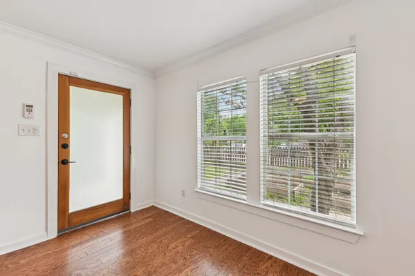 $2,950 | 903 Chote Avenue, Austin, TX 78702