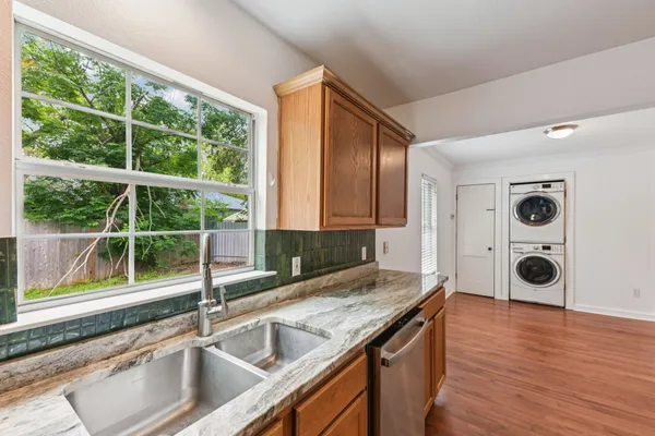 $2,950 | 903 Chote Avenue, Austin, TX 78702