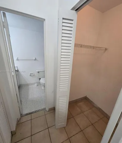 $1,950 | 2899 Collins Avenue, Unit 410, Miami Beach, FL 33140
