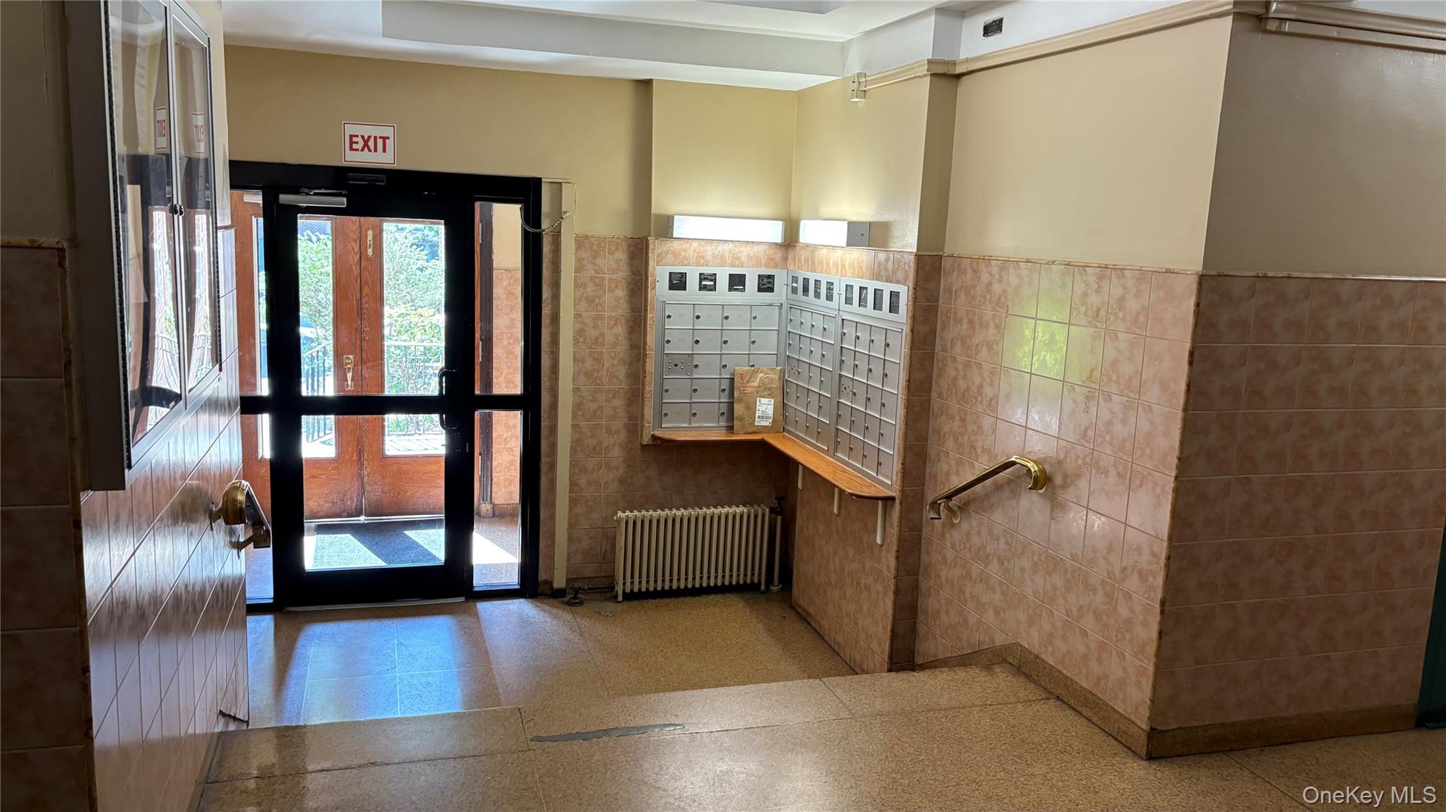 1560 Unionport Road, Unit 3G Bronx, NY 10462 - Photo 2 of 14