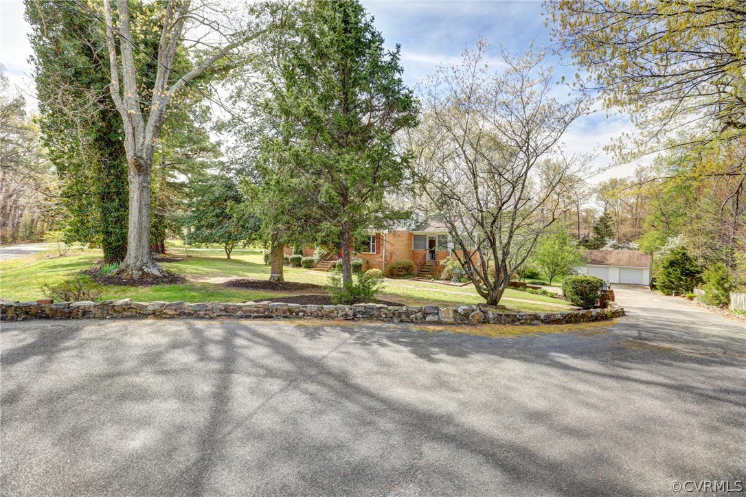 11271 Rocky Ridge Road Glen Allen, VA 23059 - Photo 43 of 46 Gallery Image 43
