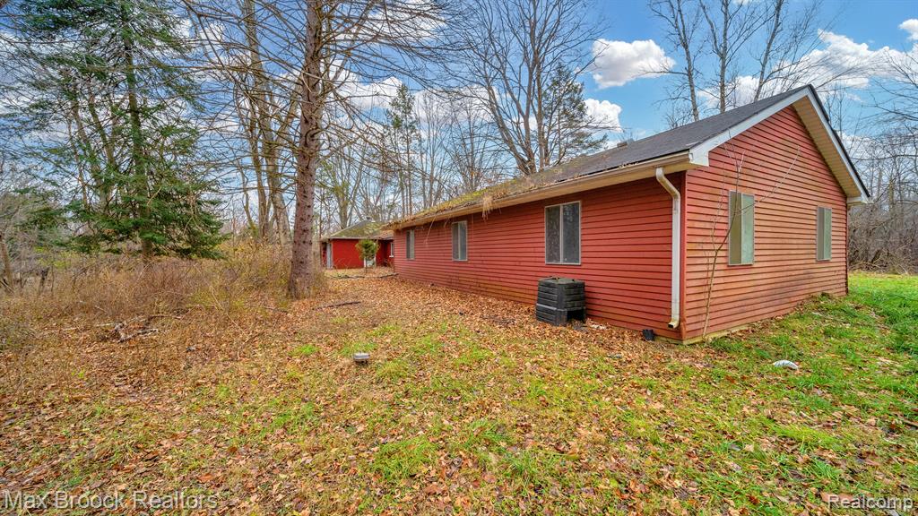 26444 Power Road Farmington Hills, MI 48334 - Photo 5 of 23