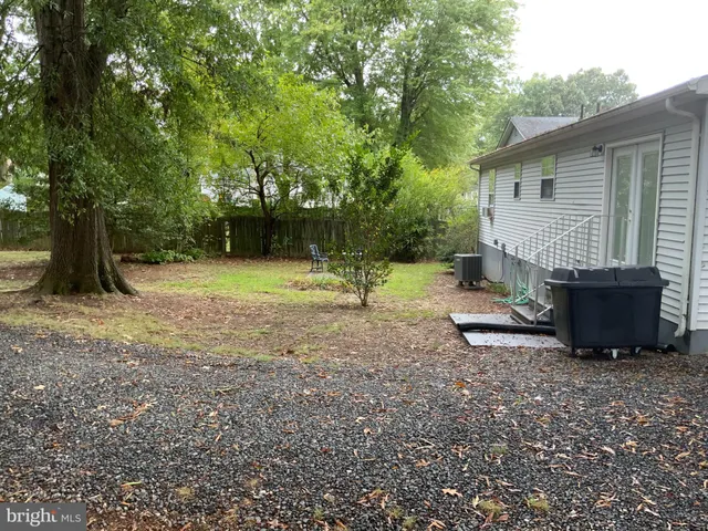 $320,000 | 236 Cedar Avenue, Colonial Beach, VA 22443