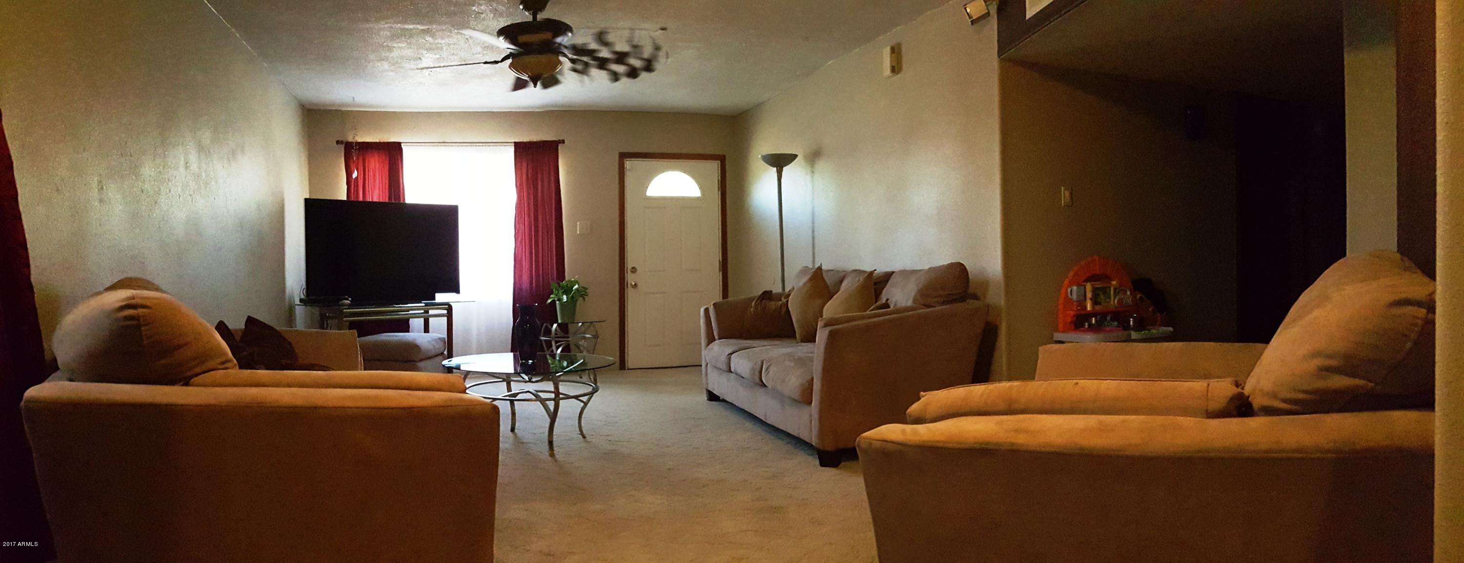 239 West Carson Road Phoenix, AZ 85041 - Photo 8 of 20 Front Room 3_W Carson Rd.
