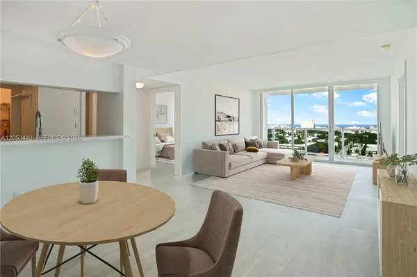 $900,000 | 650 West Avenue, Unit 1404, Miami Beach, FL 33139