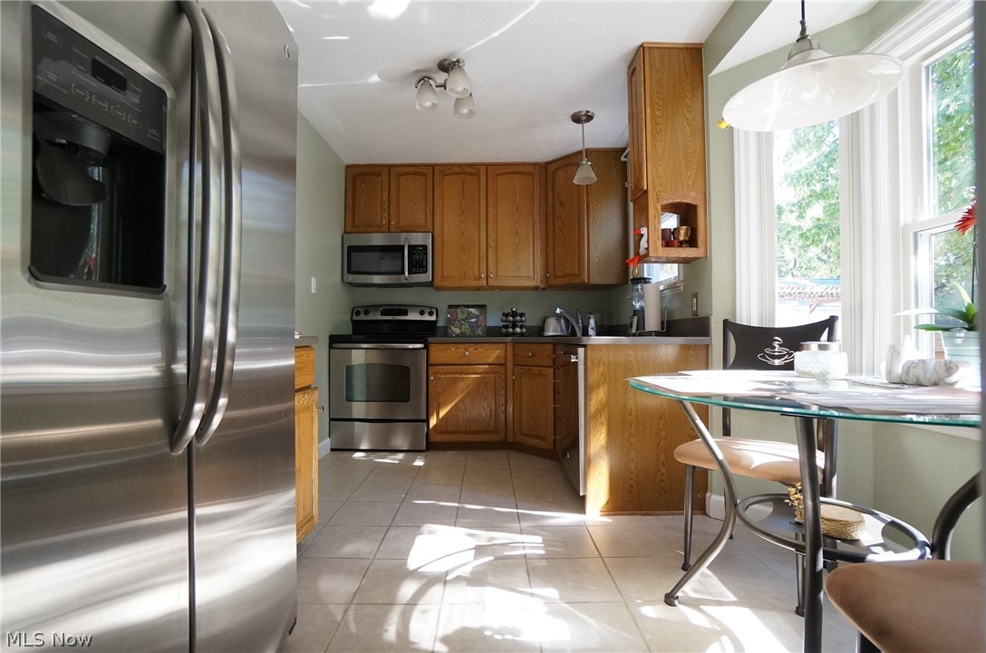5148 Mayview Road Cleveland, OH 44124 - Photo 7 of 21