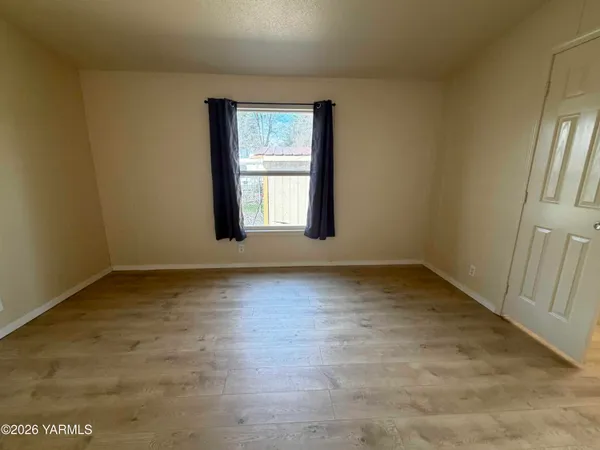 $160,000 | 481 1st Street, White Swan, WA 98952