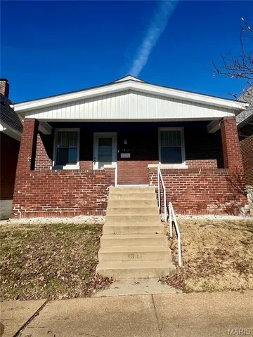 $169,400 | 4345 Itaska Street, St. Louis, MO 63116