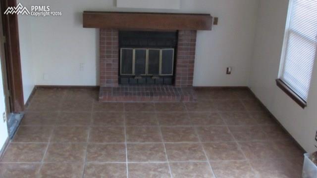 4533 Fenton Road Colorado Springs, CO 80916 - Photo 2 of 7