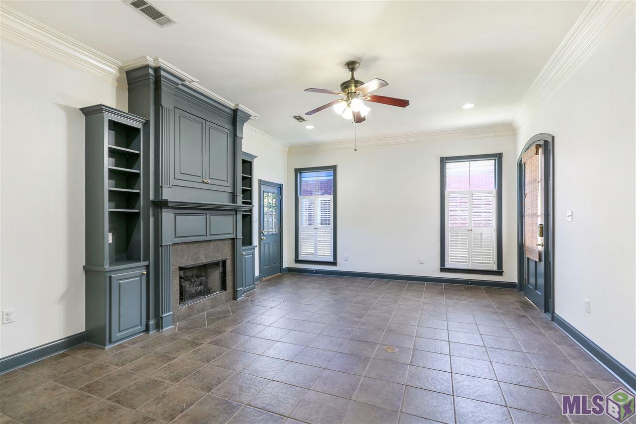 10219 Springtree Avenue Baton Rouge, LA 70810 - Photo 3 of 21 Gallery Image 3