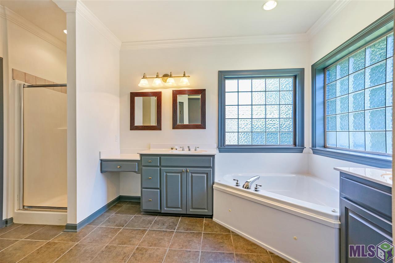 10219 Springtree Avenue Baton Rouge, LA 70810 - Photo 10 of 21 Gallery Image 10
