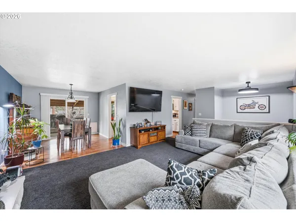 $544,900 | 2024 Southeast Spruce Avenue, Gresham, OR 97080