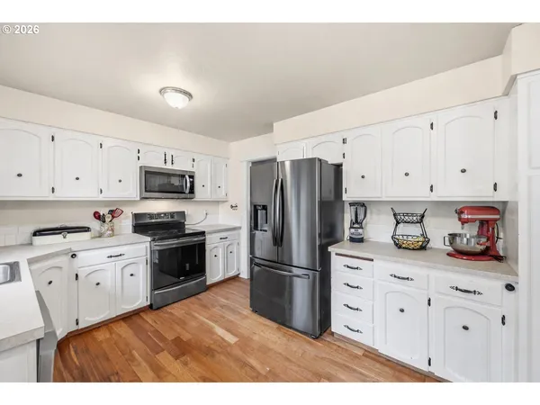 $544,900 | 2024 Southeast Spruce Avenue, Gresham, OR 97080