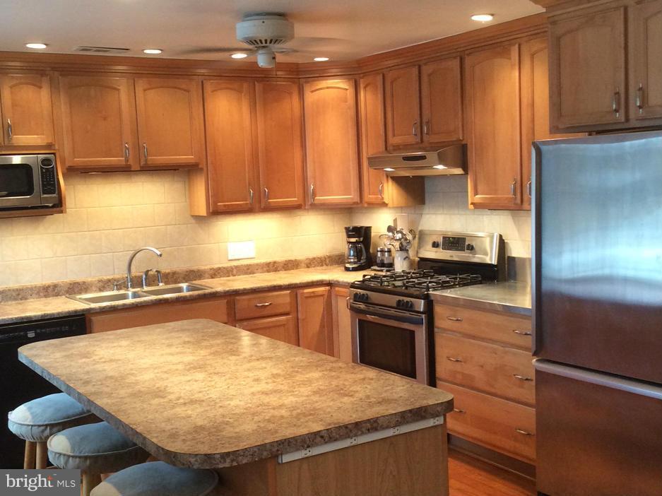5534 Cassons Neck Road Cambridge, MD 21613 - Photo 18 of 30 Kitchen