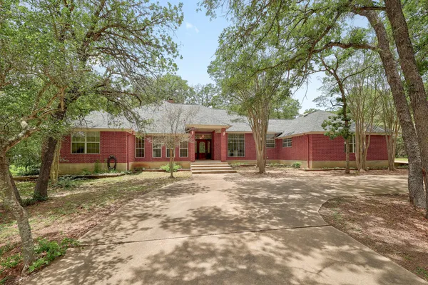 $565,000 | 286 Arbors Circle, Elgin, TX 78621