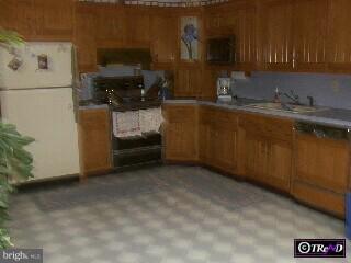 662 Jackson Road Sewell, NJ 08080 - Photo 5 of 6
