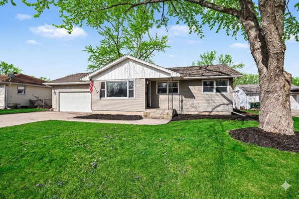 $349,900 | 750 Duncan Drive, Aurora, IL 60506