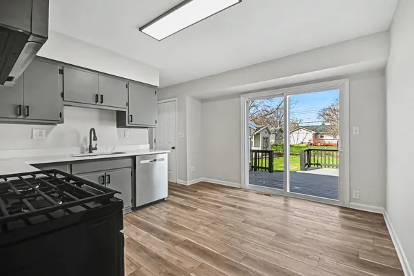 $349,900 | 750 Duncan Drive, Aurora, IL 60506
