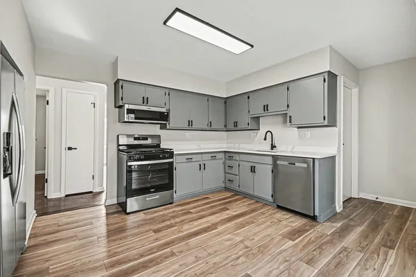 $349,900 | 750 Duncan Drive, Aurora, IL 60506
