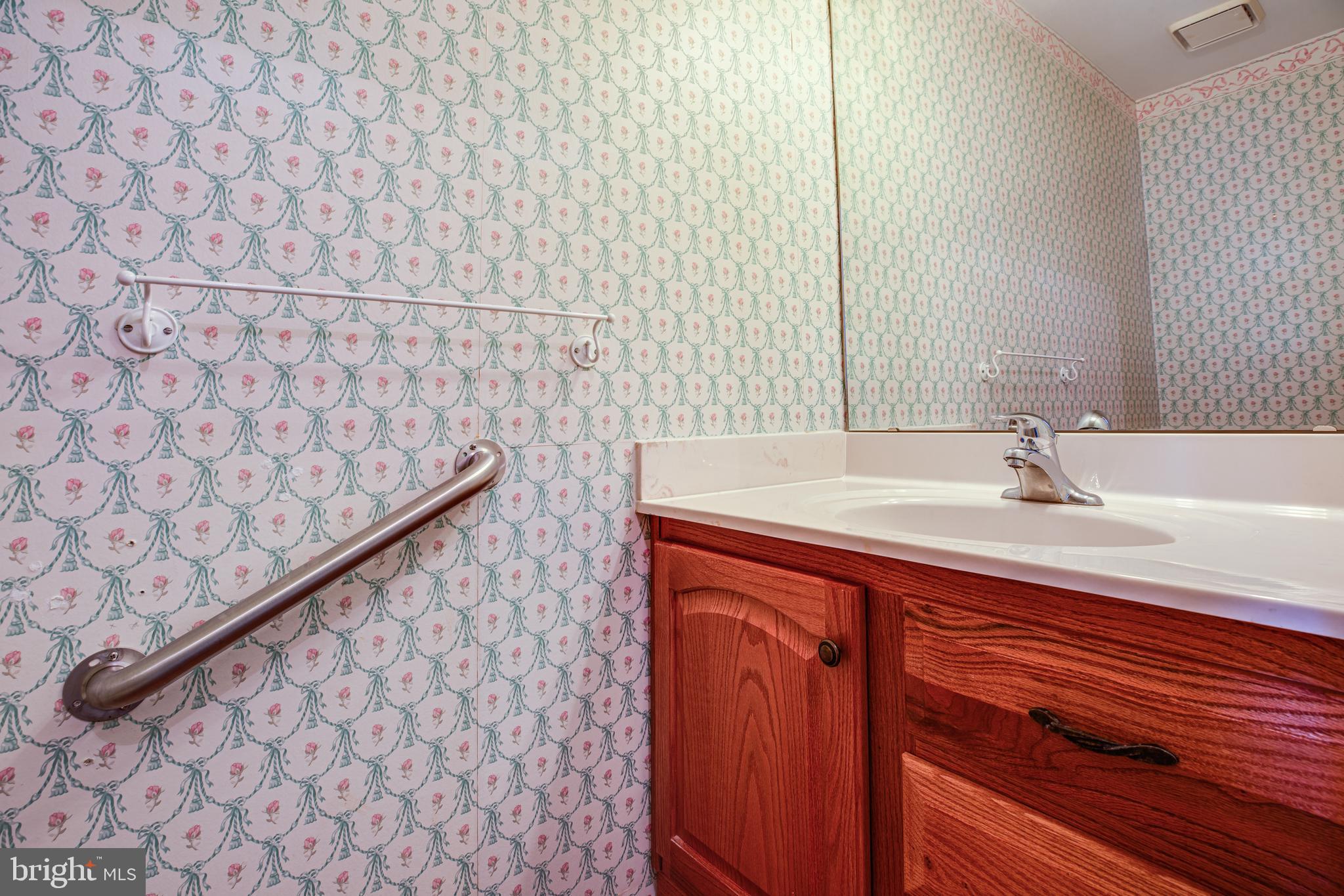 4211 Artillery Ridge Road Fredericksburg, VA 22408 - Photo 17 of 44 Main level half bath