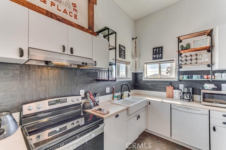 58725 Botkin Road Landers, CA 92285 - Photo 13 of 28