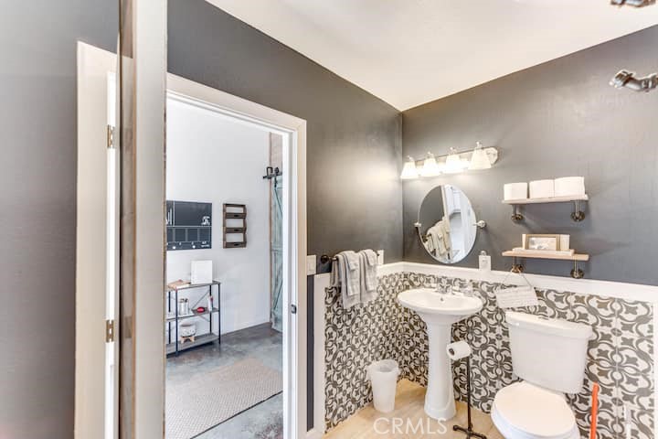 58725 Botkin Road Landers, CA 92285 - Photo 2 of 28