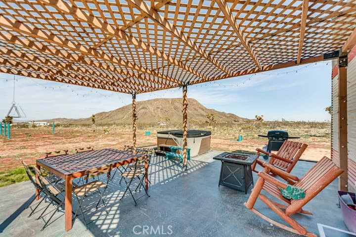 58725 Botkin Road Landers, CA 92285 - Photo 4 of 28