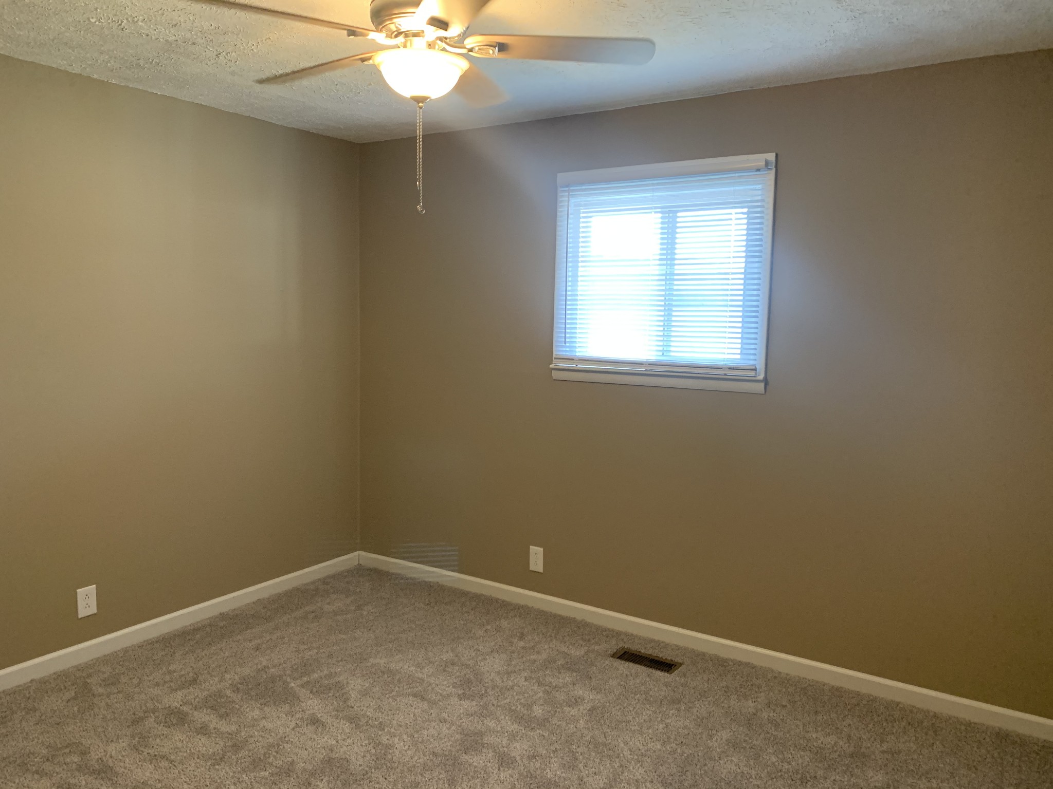 2019 Hills Chapel Road Manchester, TN 37355 - Photo 12 of 29 Gallery Image 12
