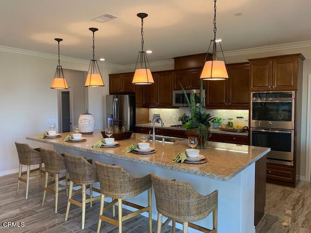 13144 Cordial Circle Riverside, CA 92503 - Photo 23 of 73 18) Breakfast Bar