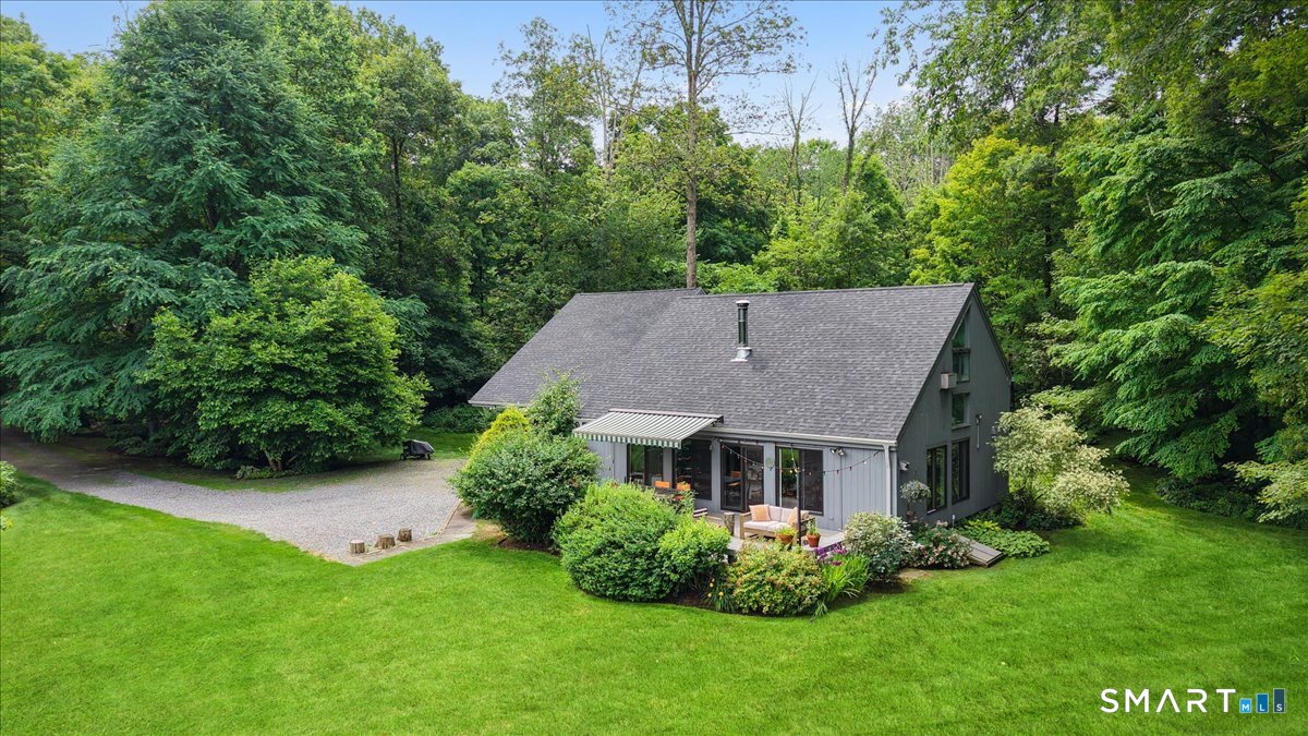 7 Anderson Road East Sherman, CT 06784 - Photo 3 of 40