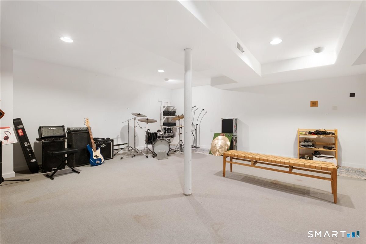 7 Anderson Road East Sherman, CT 06784 - Photo 32 of 40