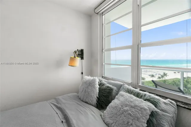 $3,200 | 100 Lincoln Road, Unit 1046, Miami Beach, FL 33139