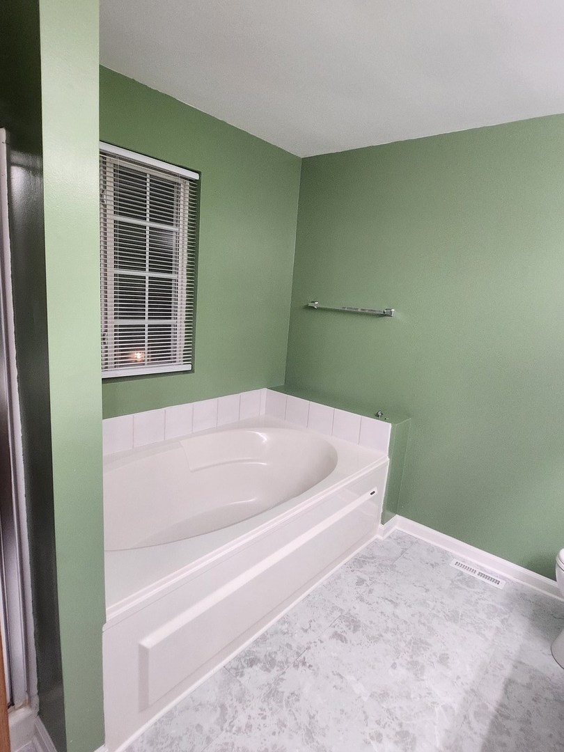 316 East Victoria Circle, Unit 316 North Aurora, IL 60542 - Photo 52 of 54