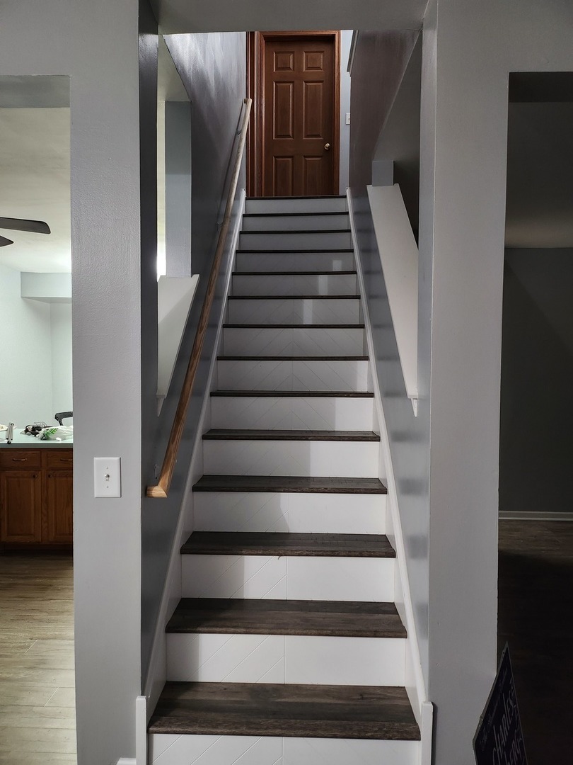 316 East Victoria Circle, Unit 316 North Aurora, IL 60542 - Photo 8 of 54 a view of entryway