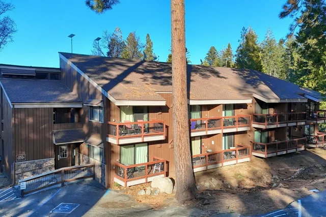 $599,000 | 7540 Henness Circle, Unit B210, Yosemite West, CA 95389