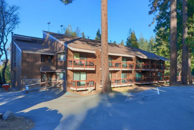 $599,000 | 7540 Henness Circle, Unit B210, Yosemite West, CA 95389