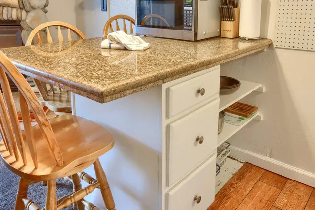 $599,000 | 7540 Henness Circle, Unit B210, Yosemite West, CA 95389