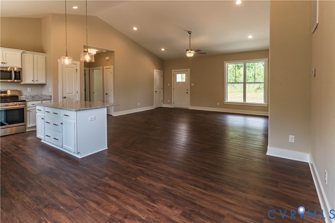 5712 Darlington Heights Road Cullen, VA 23934 - Photo 6 of 31