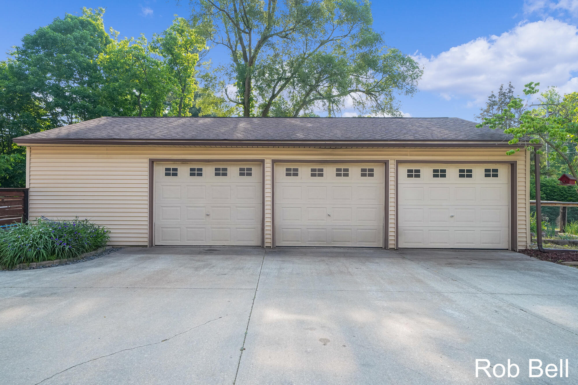 3897 O'Brien Road Southwest Grand Rapids, MI 49534 - Photo 4 of 59 DSC00805