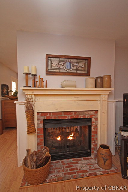 2735 Shell Road Gloucester, VA 23061 - Photo 5 of 25